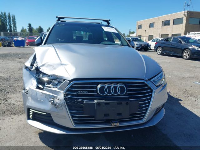WAUUPBFF8HA069672 Audi A3 E-tron 1.4t Premium