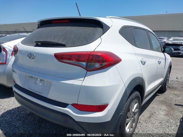 Hyundai TUCSON SE 2017 KM8J33A47HU580636 Image 4