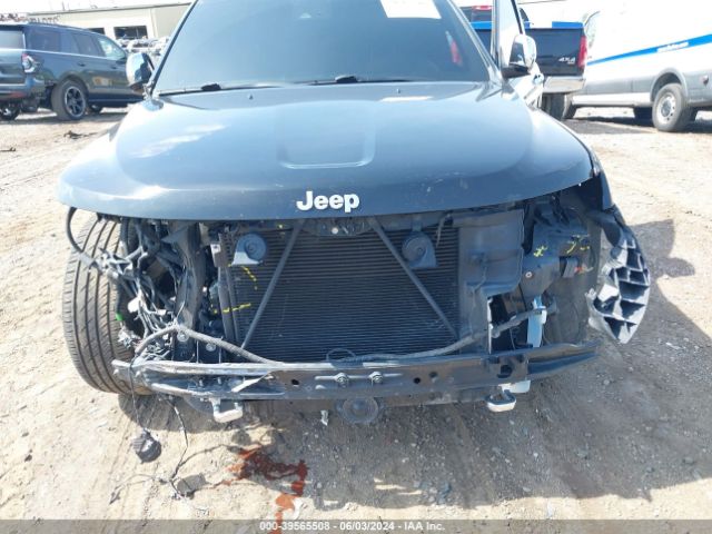 1C4RJFCG6KC670508 Jeep Grand Cherokee Overland 4x4