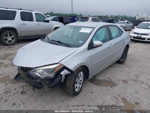 Toyota COROLLA LE 2015 5YFBURHE2FP252395 Image 2