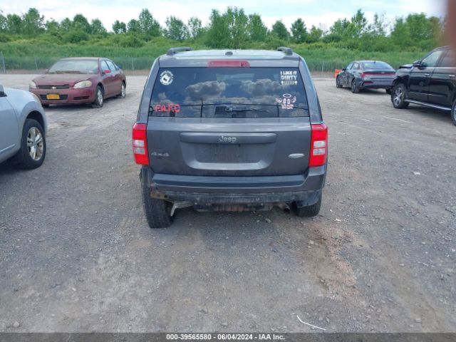 1C4NJRFB7GD632688 Jeep Patriot Latitude