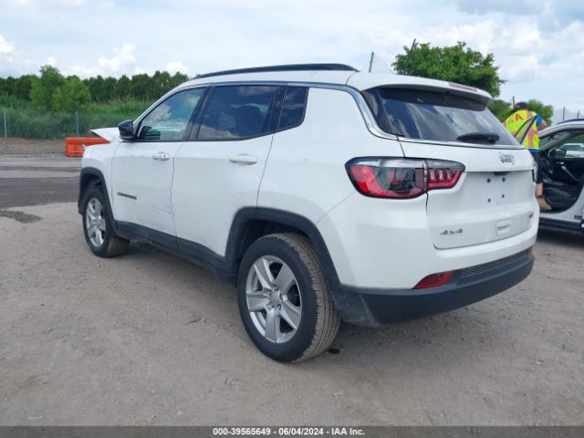 3C4NJDBB4NT124999 Jeep Compass Latitude 4x4