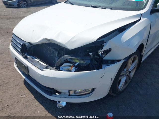 1VWBT7A39FC072384 Volkswagen Passat 1.8t Se