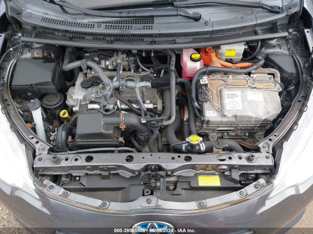 Toyota Prius C Three 2014 JTDKDTB37E1566762 Image 10