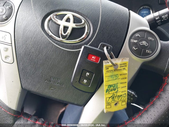 Toyota Prius C Three 2014 JTDKDTB37E1566762 Image 11