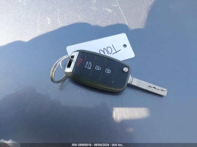 3KPA24AB5KE188384 KIA RIO S