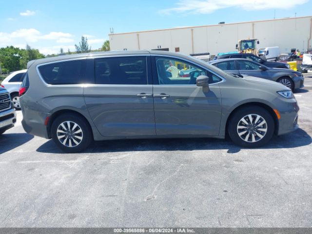 2C4RC1L76NR118922 Chrysler Pacifica Hybrid Touring L