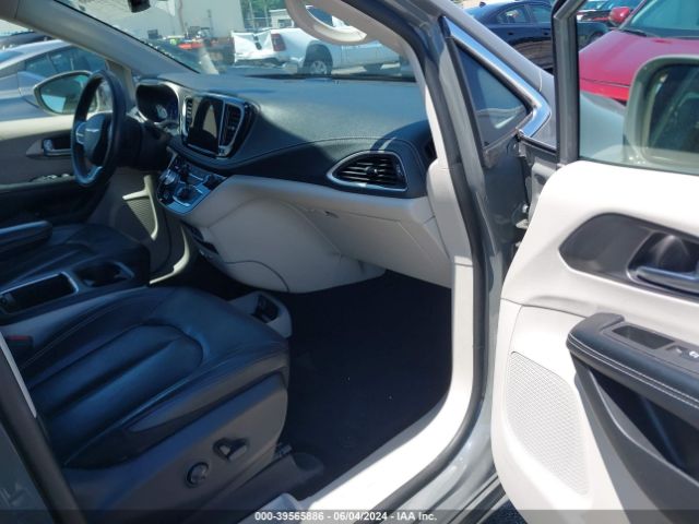 2C4RC1L76NR118922 Chrysler Pacifica Hybrid Touring L