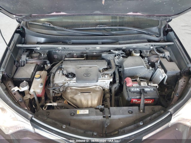 Toyota RAV4 LE 2018 2T3BFREV0JW740693 Image 10