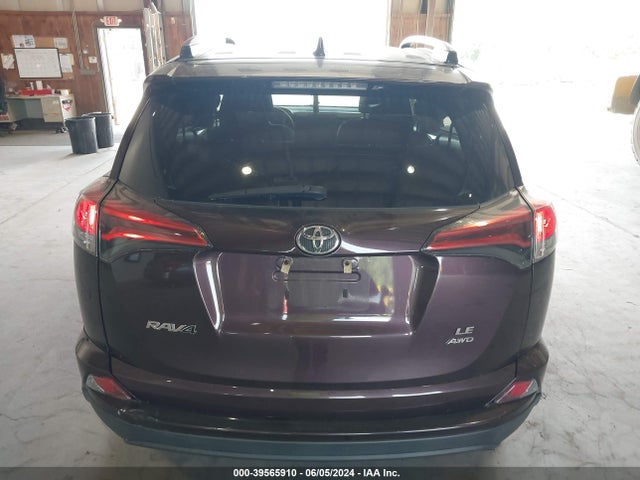 Toyota RAV4 LE 2018 2T3BFREV0JW740693 Image 16
