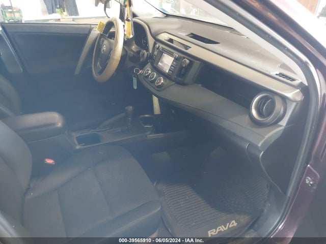 Toyota RAV4 LE 2018 2T3BFREV0JW740693 Image 5