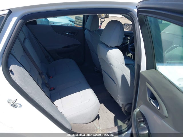 Chevrolet Malibu 1fl 2017 1G1ZC5ST2HF263353 Image 8