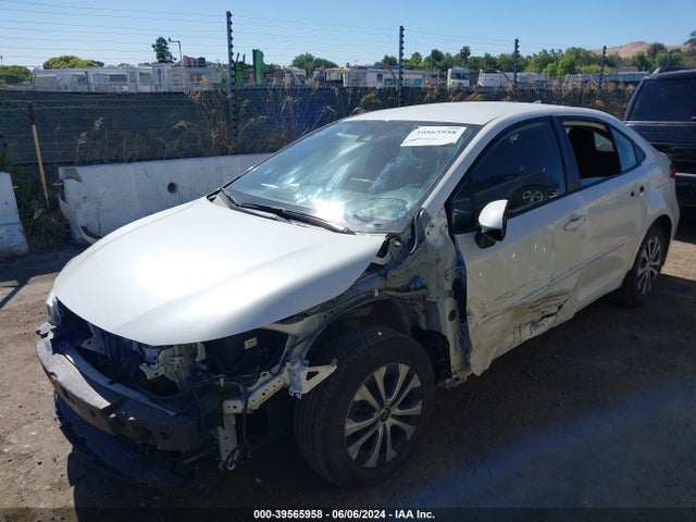 JTDEBRBE6LJ009569 Toyota Corolla Hybrid Le