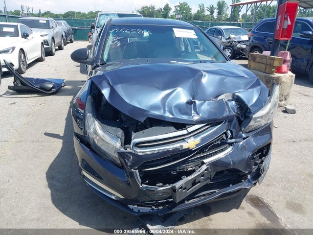Chevrolet Cruze Ls Auto 2015 1G1PA5SG3F7227856 Image 13