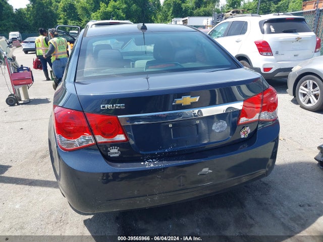 Chevrolet Cruze Ls Auto 2015 1G1PA5SG3F7227856 Image 17