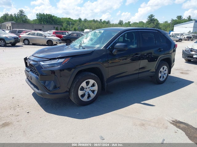 Toyota RAV4 LE 2024 2T3F1RFV3RC408212 Image 2