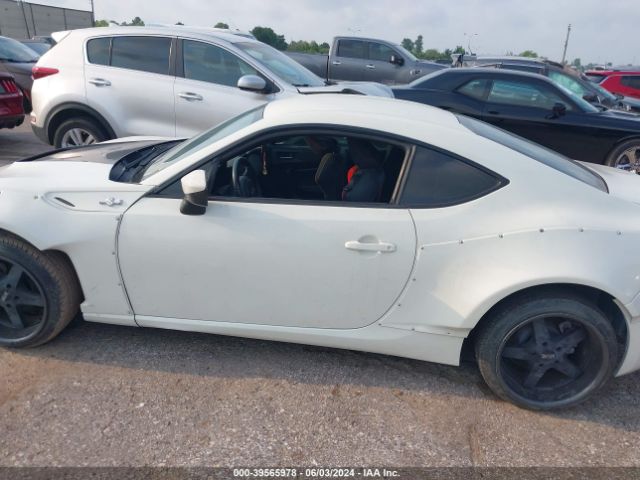 JF1ZNAA10G9700683 Scion FR-S