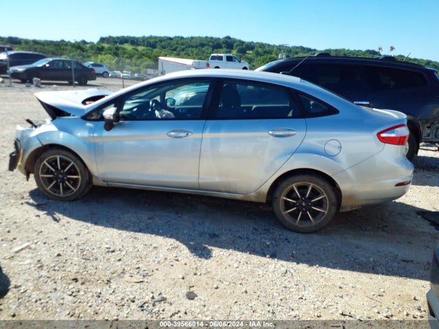 Ford FIESTA SE 2015 3FADP4BJ3FM220805 Image 15