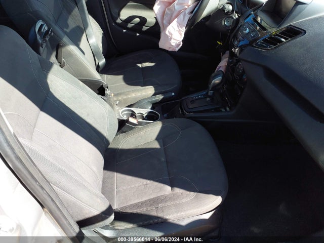 Ford FIESTA SE 2015 3FADP4BJ3FM220805 Image 5