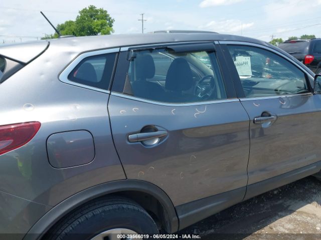 JN1BJ1CVXLW259568 Nissan Rogue Sport S Fwd Xtronic Cvt
