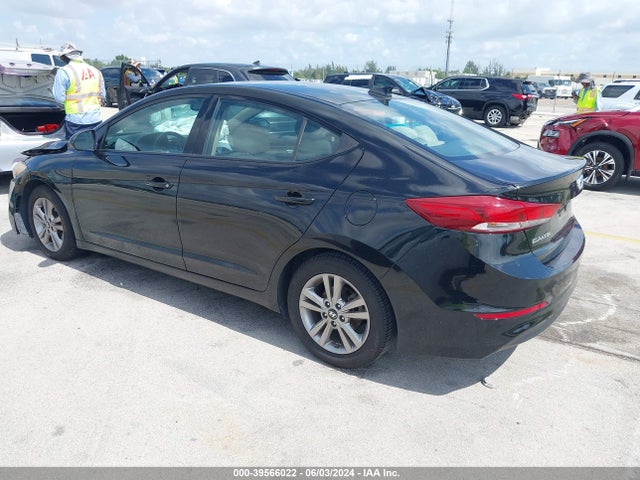 Hyundai Elantra Value Edition 2018 KMHD84LF8JU611577 Image 3