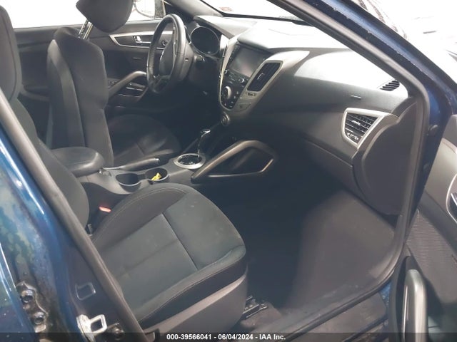 Hyundai Veloster Value Edition 2017 KMHTC6ADXHU319866 Image 5