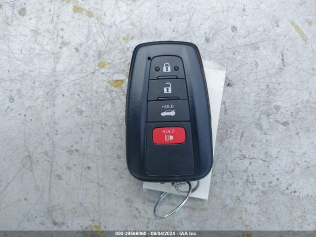 4T1AZ1FB6NU077928 Toyota AVALON XLE