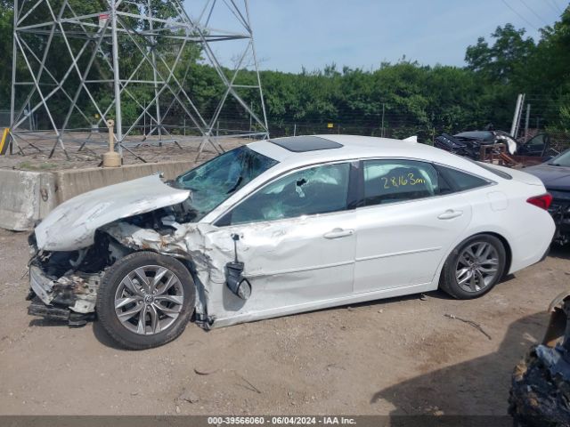 4T1AZ1FB6NU077928 Toyota AVALON XLE