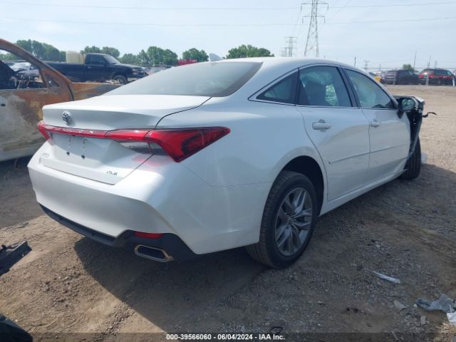 4T1AZ1FB6NU077928 Toyota AVALON XLE