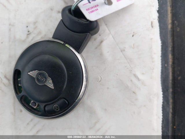 2011 MINI COOPER S COUNTRYMAN WMWZC3C56BWL79140 Photo 10