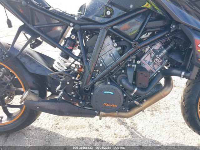 2018 KTM 1290 VBKV39402JM981081 Photo 7