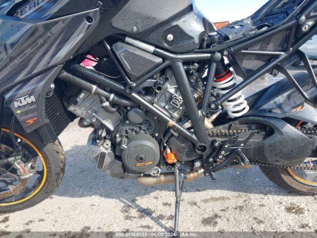 2018 KTM 1290 VBKV39402JM981081 Photo 8