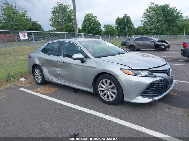 Toyota CAMRY LE 2020 4T1C11AK2LU306318 main image