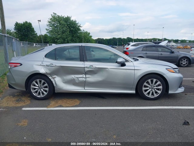 Toyota CAMRY LE 2020 4T1C11AK2LU306318 Image 13