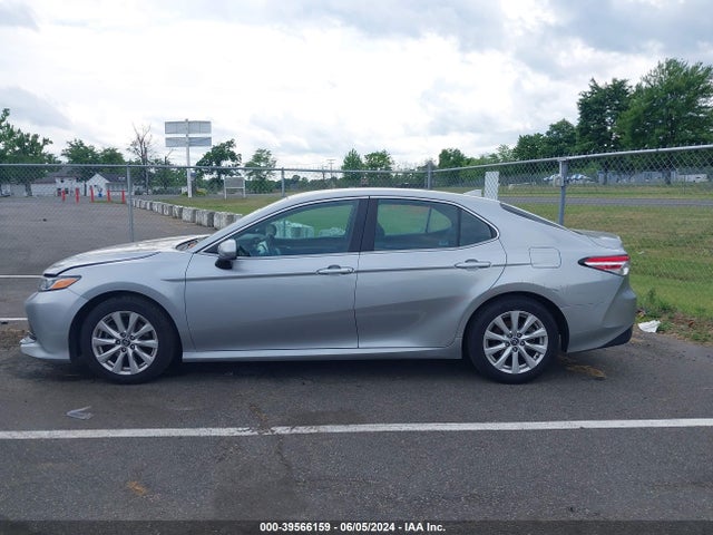 Toyota CAMRY LE 2020 4T1C11AK2LU306318 Image 14