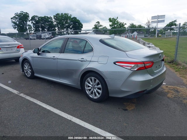 Toyota CAMRY LE 2020 4T1C11AK2LU306318 Image 3