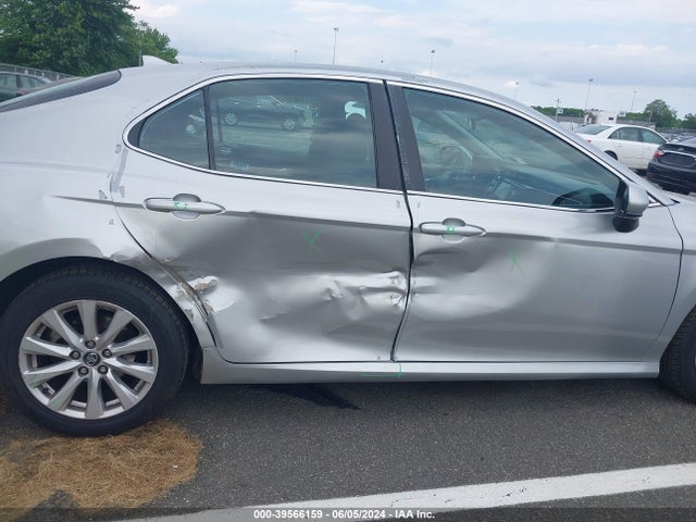 Toyota CAMRY LE 2020 4T1C11AK2LU306318 Image 6