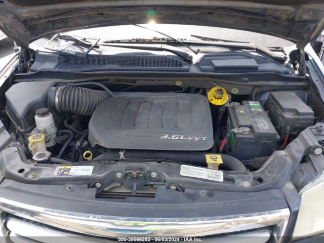 2C4RC1BG9ER272610 Chrysler Town & Country Touring
