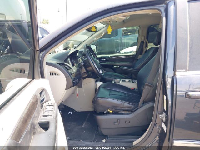 2C4RC1BG9ER272610 Chrysler Town & Country Touring
