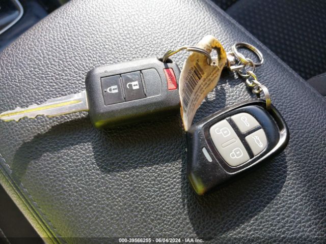 JA4AZ2A35HZ054328 Mitsubishi Outlander Es