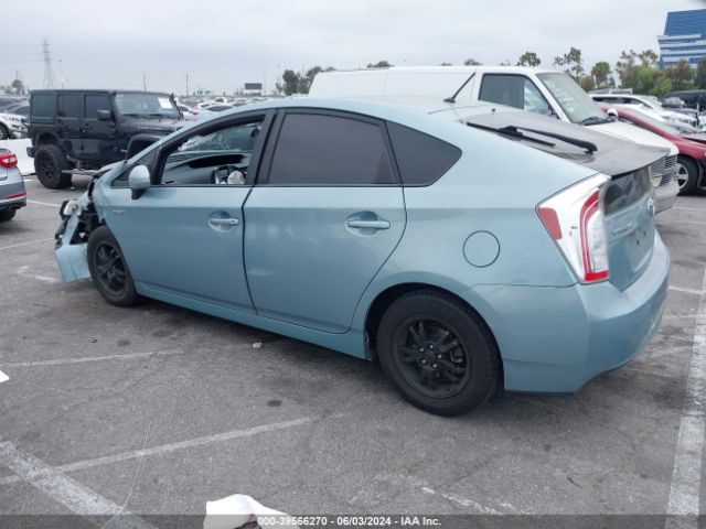 JTDKN3DU6F1975095 Toyota Prius Two