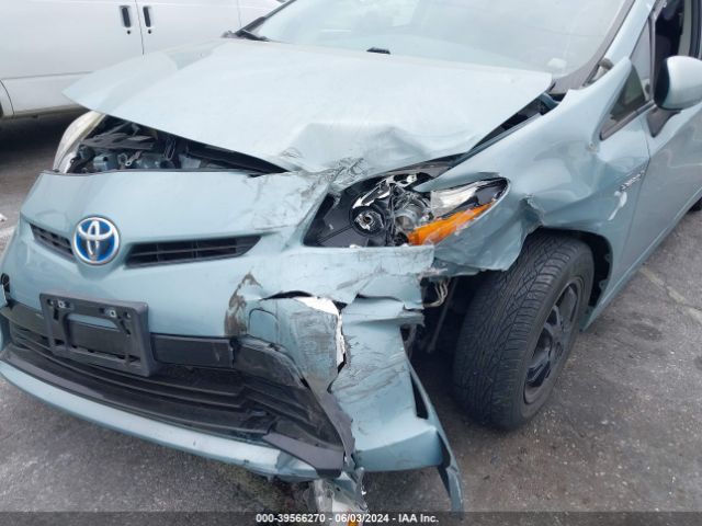 JTDKN3DU6F1975095 Toyota Prius Two