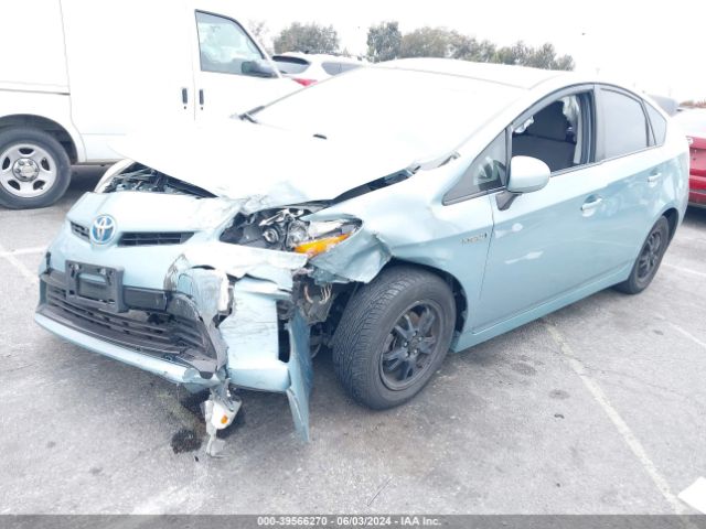 JTDKN3DU6F1975095 Toyota Prius Two