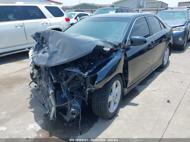 Toyota CAMRY SE 2014 4T1BF1FK2EU334502 Image 2