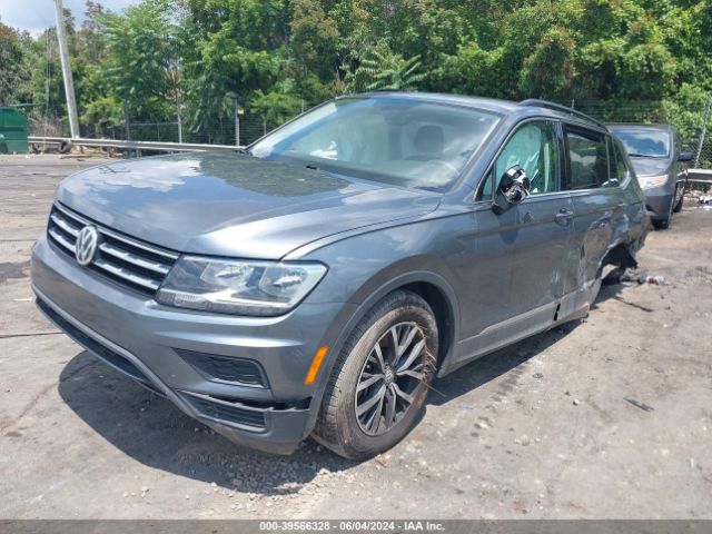 3VV3B7AX0LM113705 Volkswagen Tiguan 2.0t Se/2.0t Se R-line Black/2.0t Sel