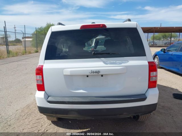 1C4NJPBA0GD669793 Jeep Patriot Sport