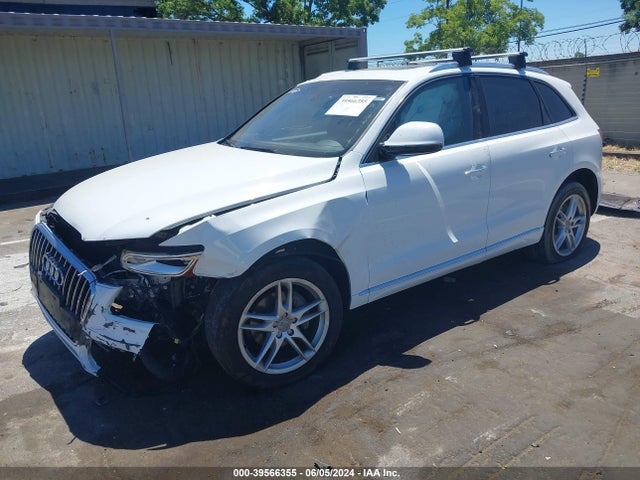 Audi Q5 2.0t Premium 2016 WA1L2AFP4GA080662 Image 2