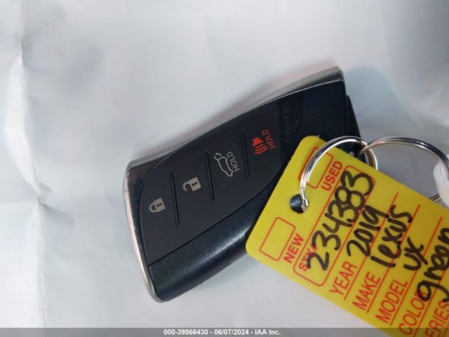 JTHU9JBH2K2000331 Lexus UX 250H