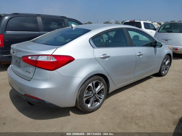 KNAFX4A86G5598154 KIA FORTE EX