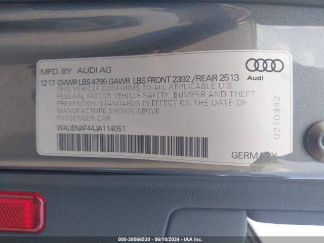 2018 AUDI A4 WAUENAF44JA114051 Photo 8